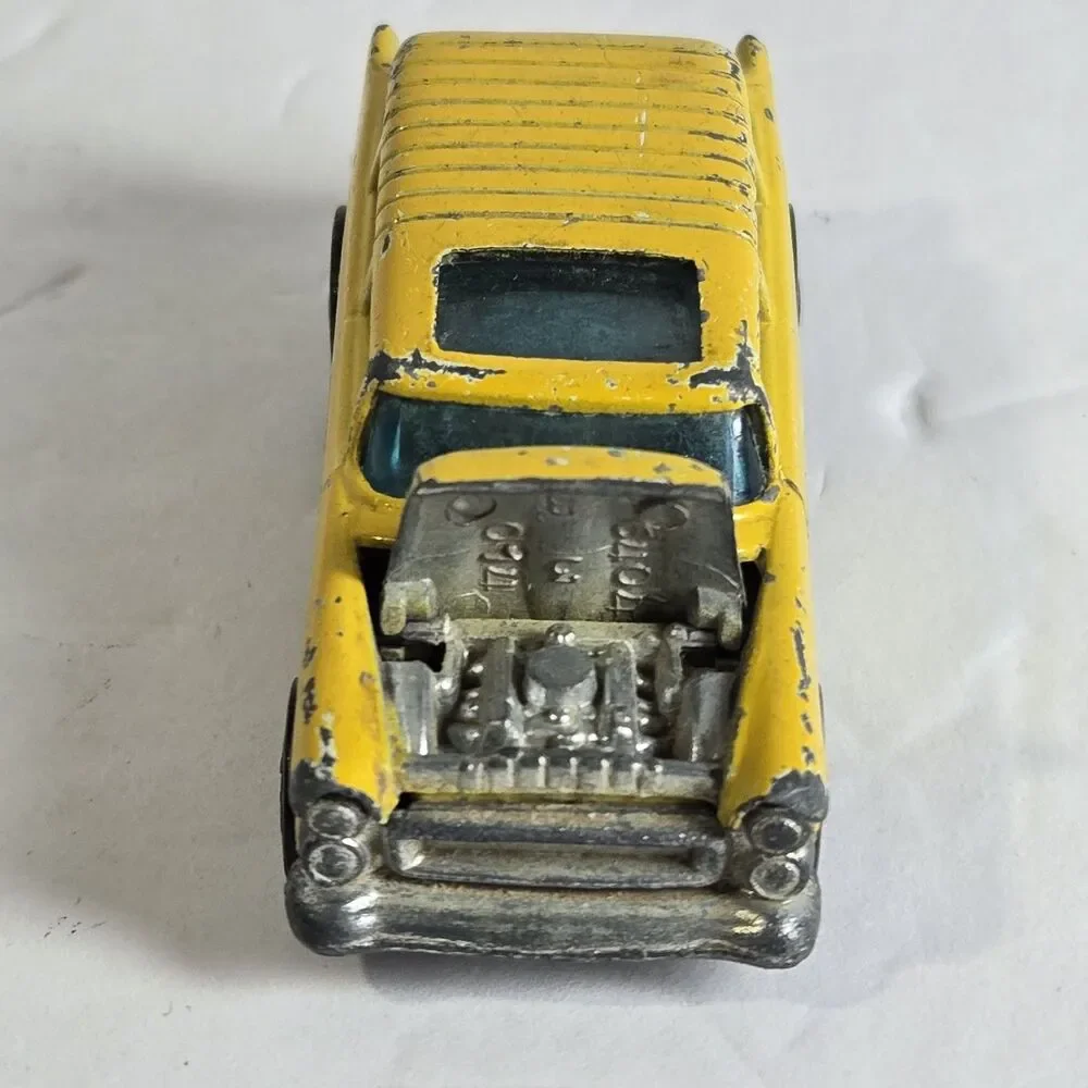 VINTAGE 1969 Hot Wheels Alive '55 Yellow Redline Diecast Car  Hong Kong
